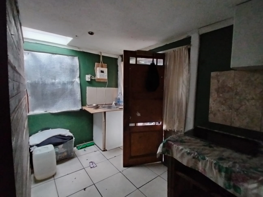  Bedroom Property for Sale in Lavender Hill Western Cape